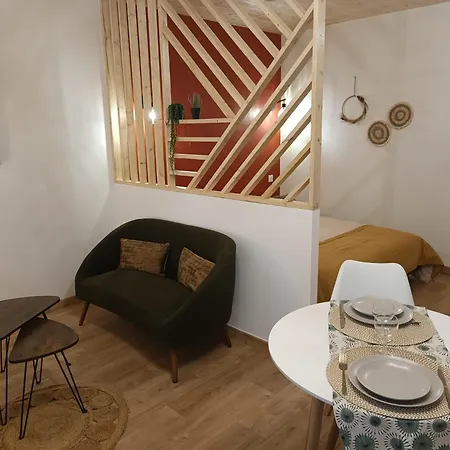 Dans Le Minervois Ferienhaus Bize-Minervois